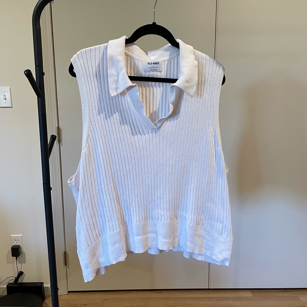 Old Navy Women's White Ribbed Tank Top